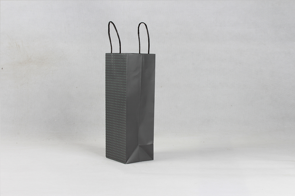 黑色高檔禮品牛皮紙袋定制 黑色高檔禮品牛皮紙袋定制